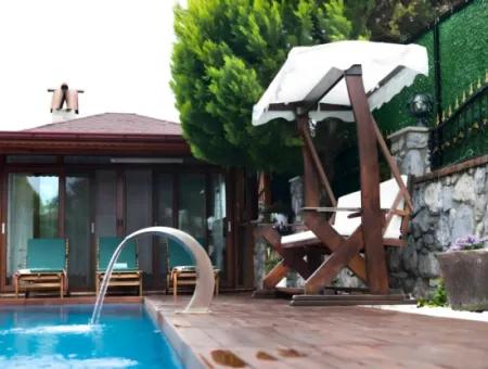 Villa Mit Pool Zum Verkauf In Köyceğiz