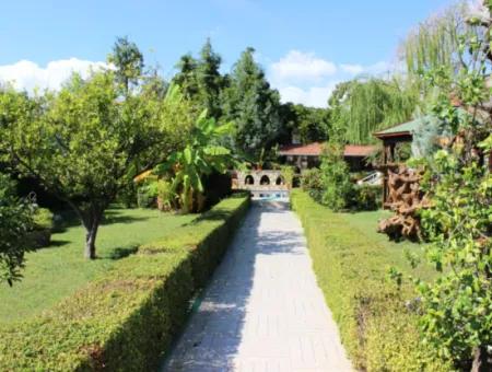 Luxury Villa With Pool In 1458 M² Plot For Sale In Köyceğiz