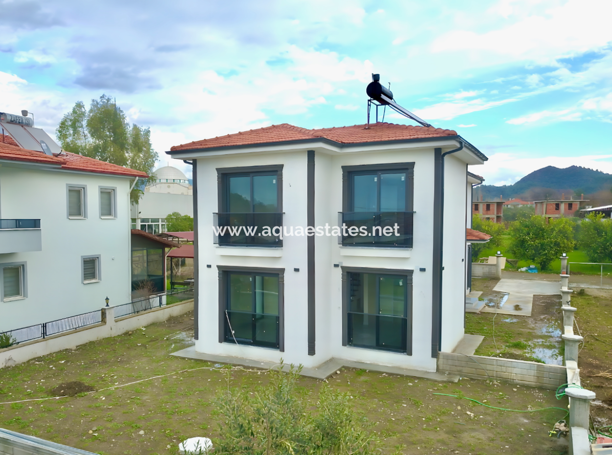 Köyceğiz Beyobası Mahallesinde Satılık 2+1 Villa