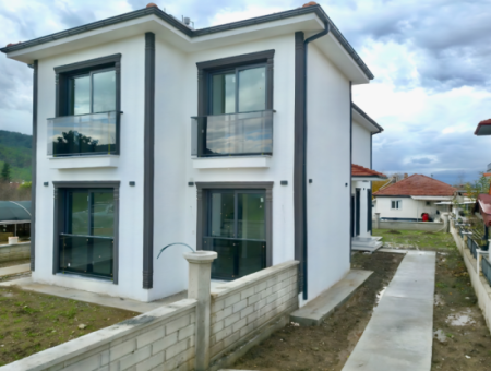 Köyceğiz Beyobası Mahallesinde Satılık 2+1 Villa